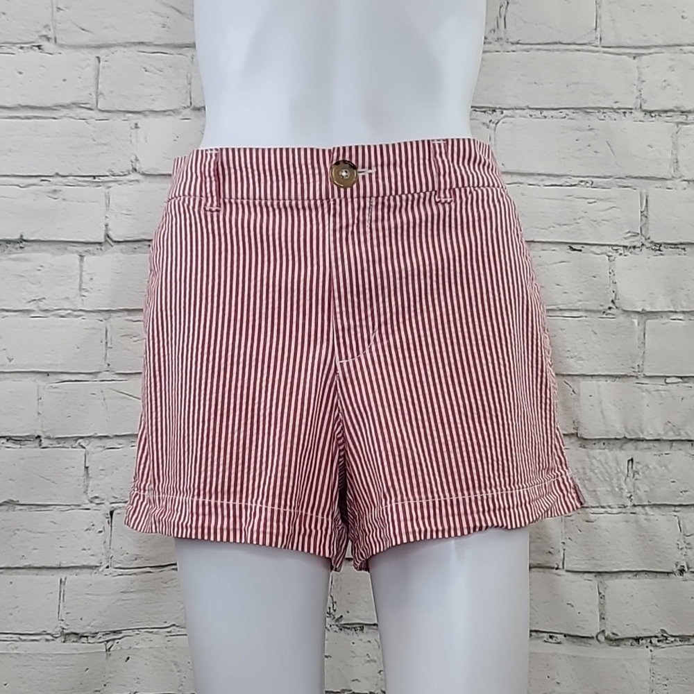 Old Navy Everyday Mid-Rise Flat Front Seersucker Striped Chino Short Pink/White